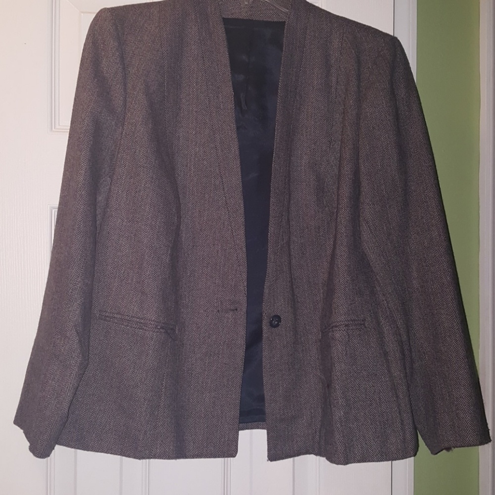 Vintage collarless tweed blazer